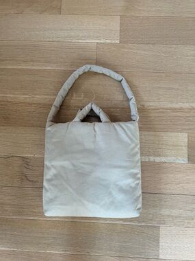 Kassl Pillow Bag